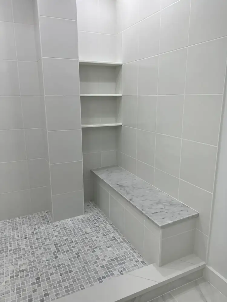 Bratenahl shower bench
